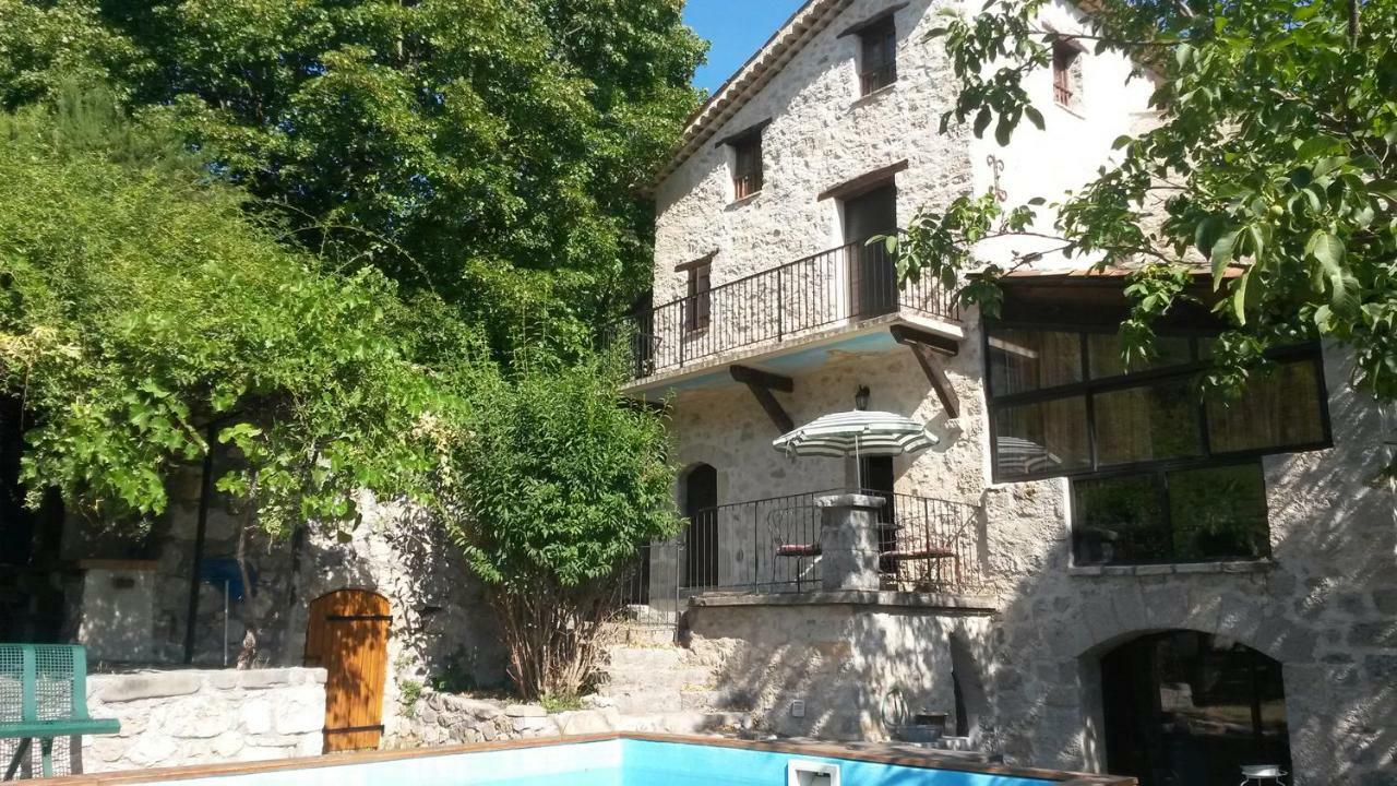 Chambres D'Hotes - La Maison De Julie Entrevaux Exterior photo